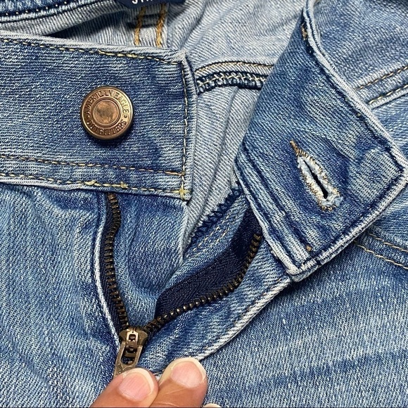 American Eagle Outfitter Jeans Women’s Size 6 Blue denim Slim Bootcut Jeans - Picture 5 of 14